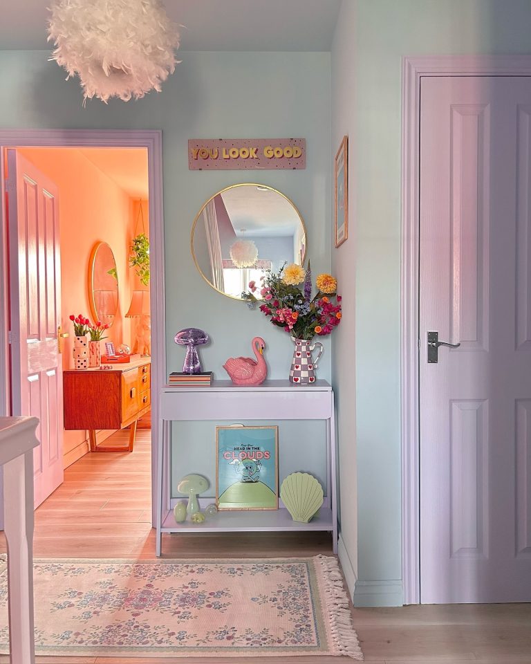 Bright Entryway Makeover Ideas