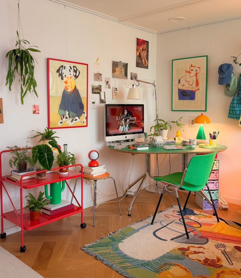 Vibrant Home Office Inspiration