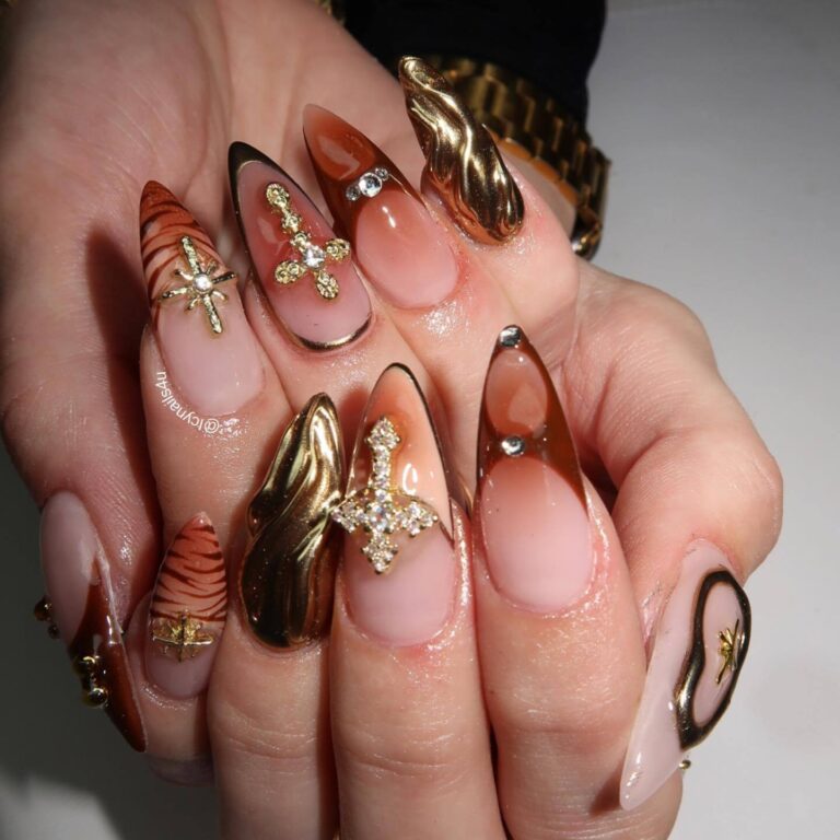 Autumn Elegance in Nail Art