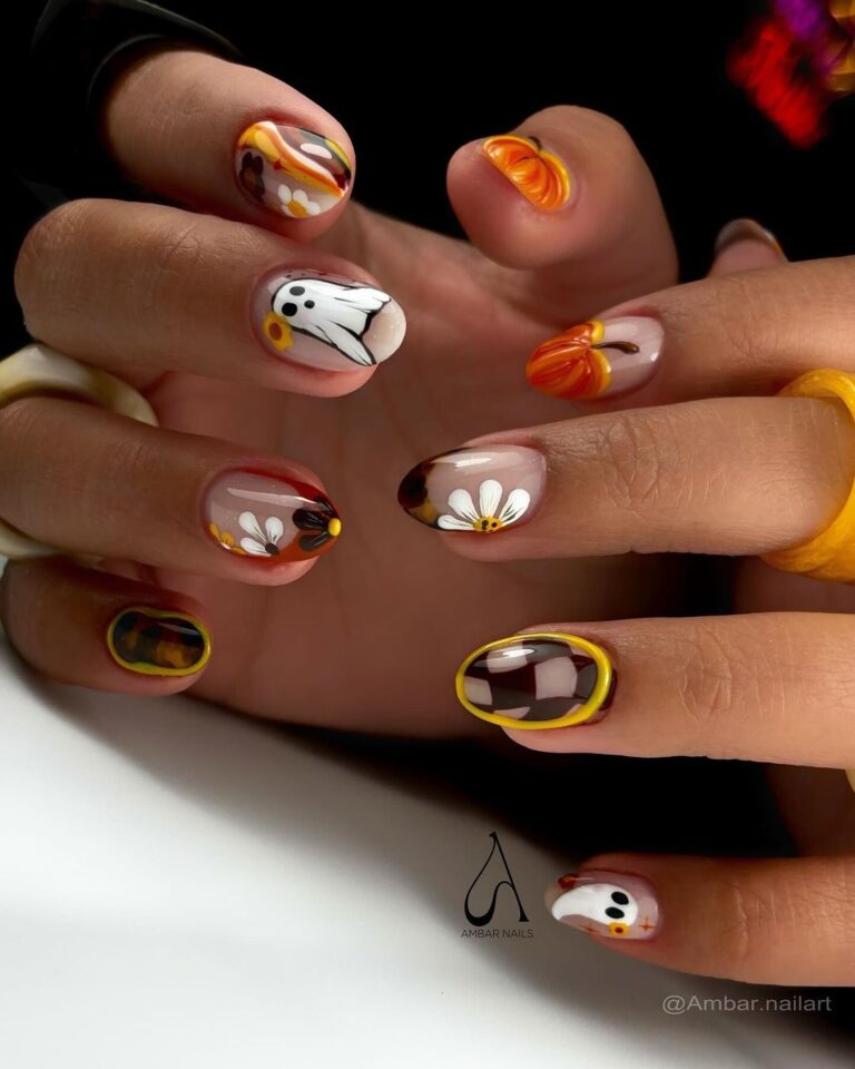 Autumn-Inspired Almond Nails