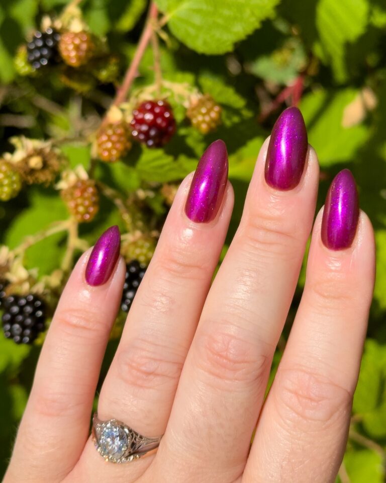 Berry Bold Nails for Fall