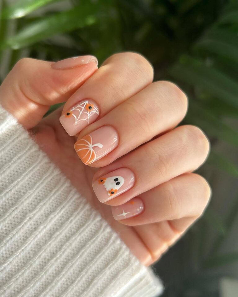 Charming Pumpkin Nail Art