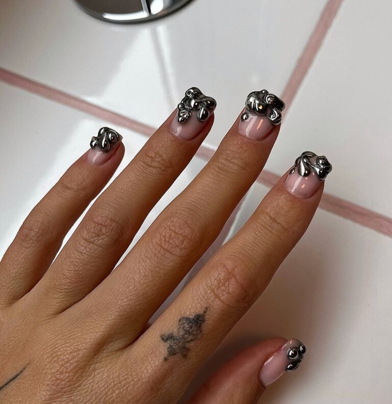 Chrome Sculpture Nails