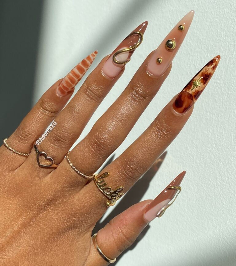 Fall Fashion at Your Fingertips