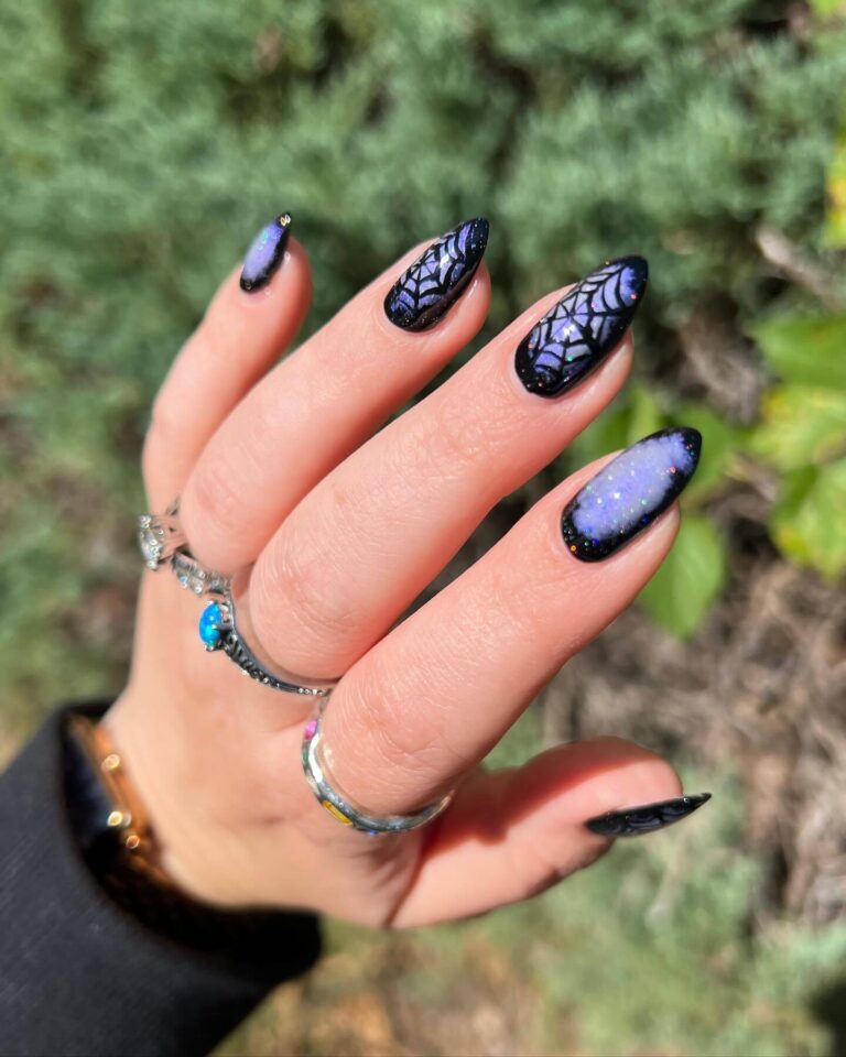 Fall's Dramatic Nail Art Trends