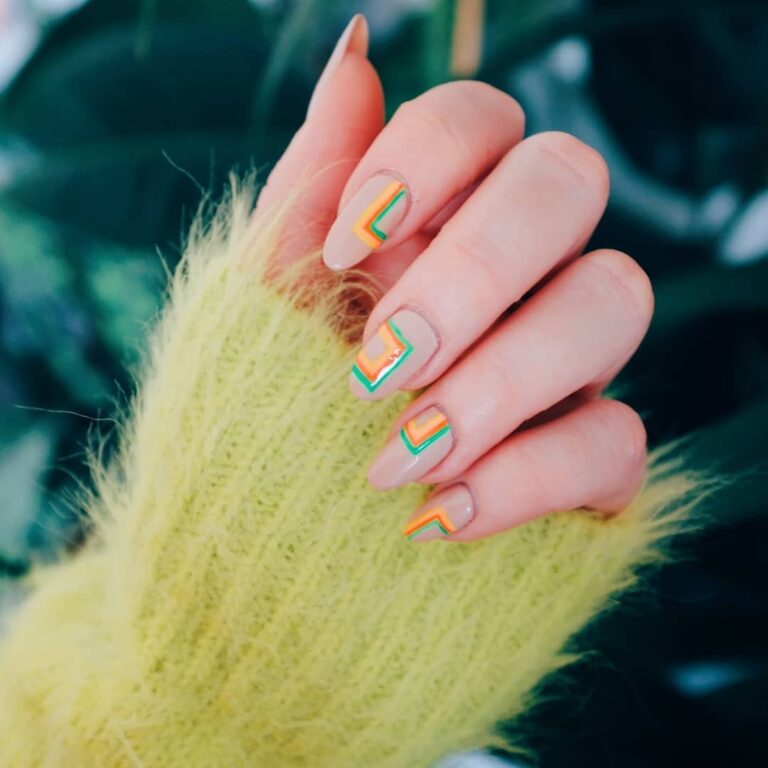 Groovy Square Nail Art