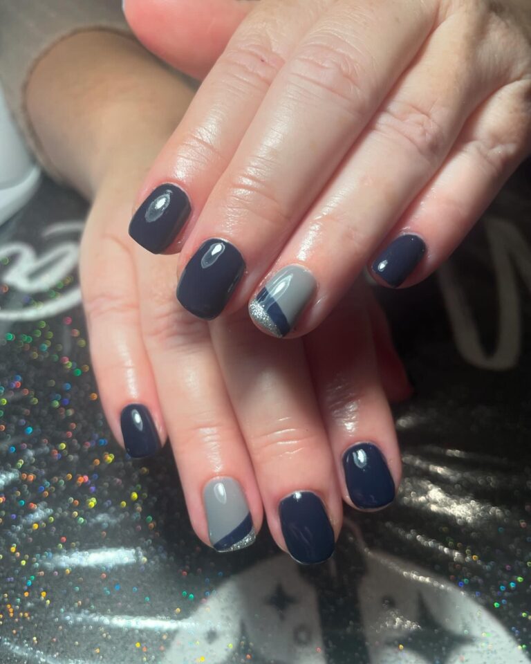 Navy Nails with a Twist