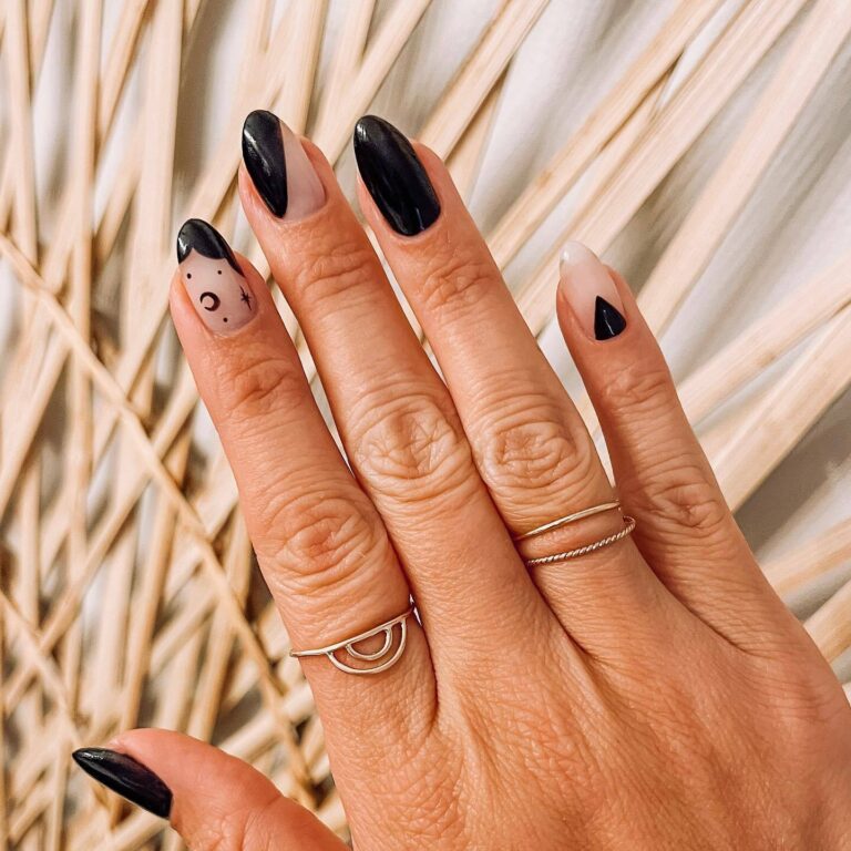 Simple Black Fall Nails