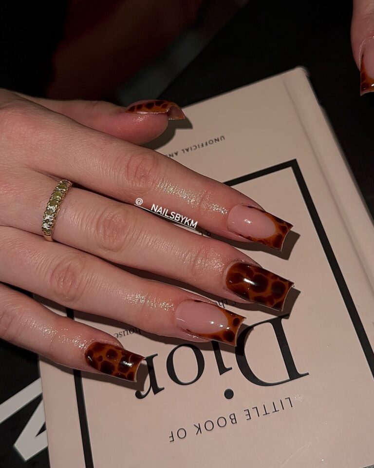 Tortoiseshell Nails