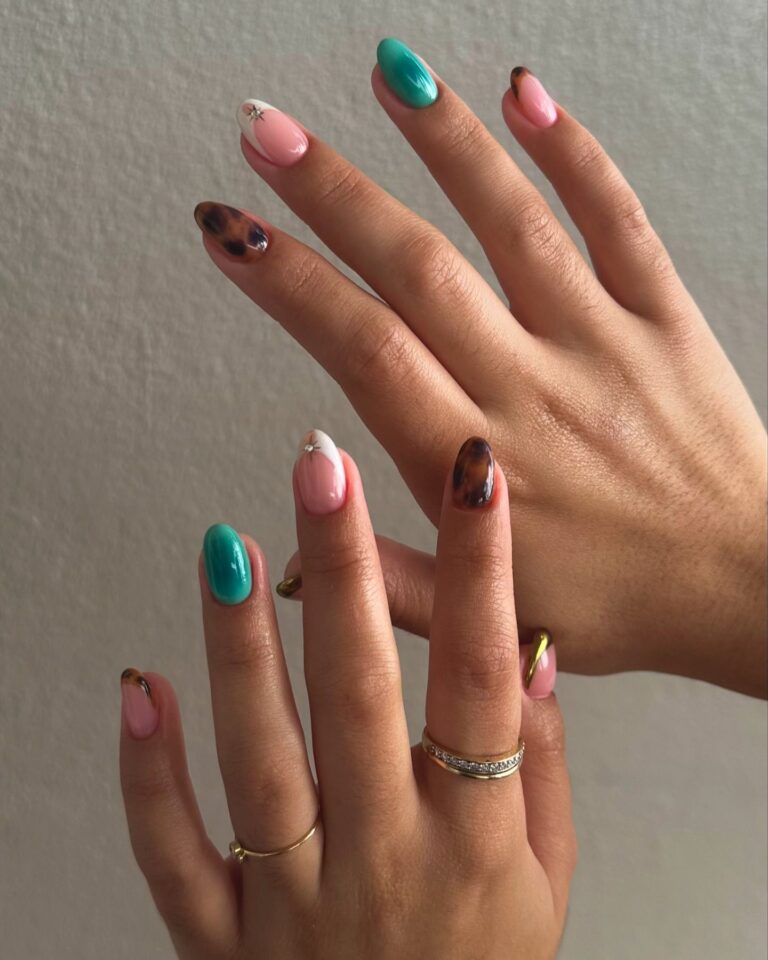 Trendy Nails