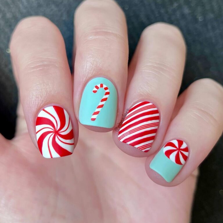 Candy Cane Manicure