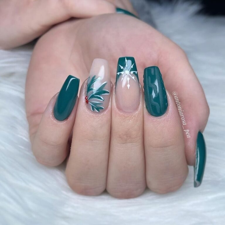 Green Christmas Nails