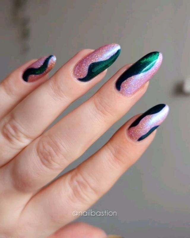 Swirl Nail Design