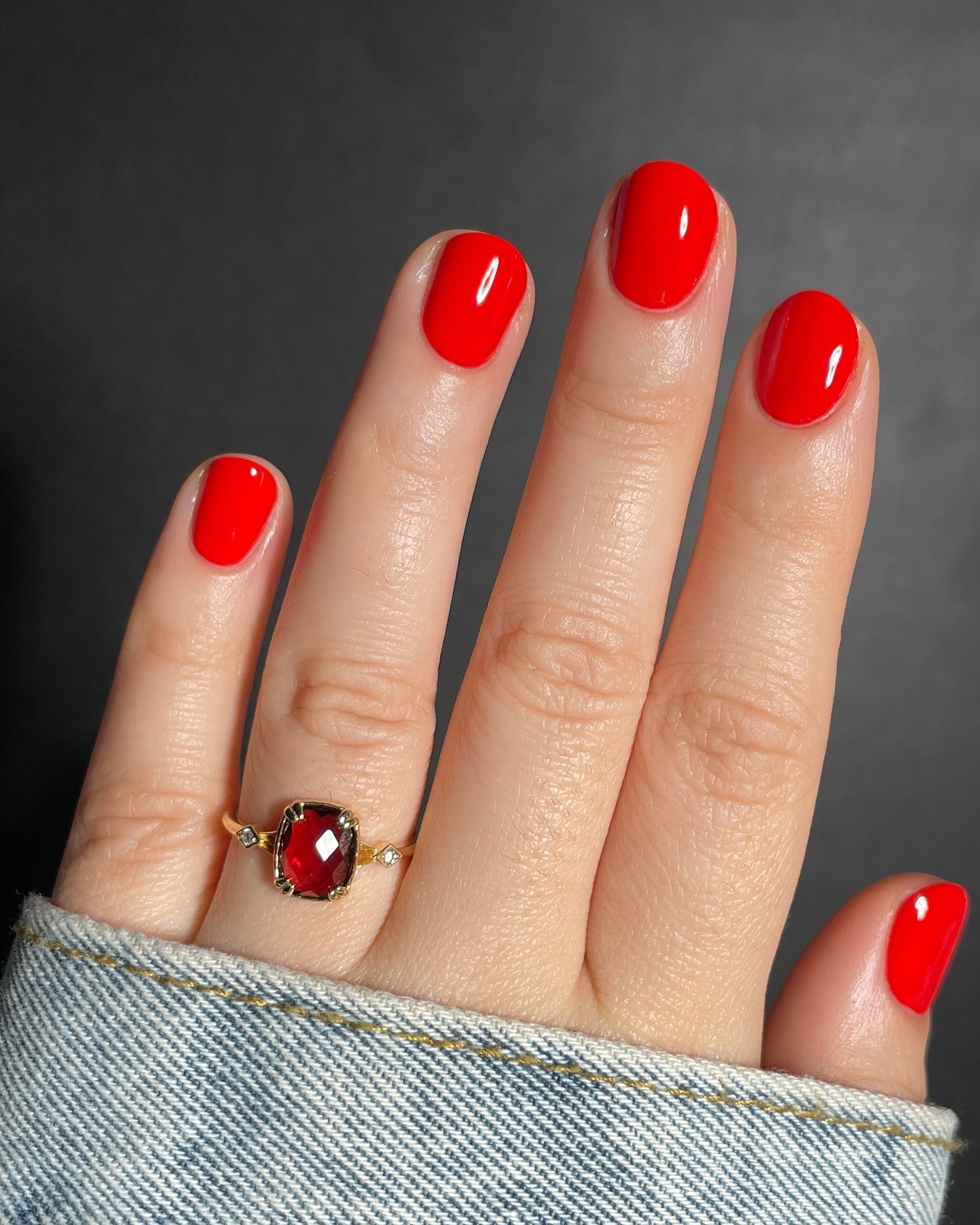 17 Chic OPI Christmas Nail Designs for the Holidays